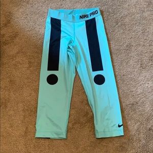 Nike workout leggings